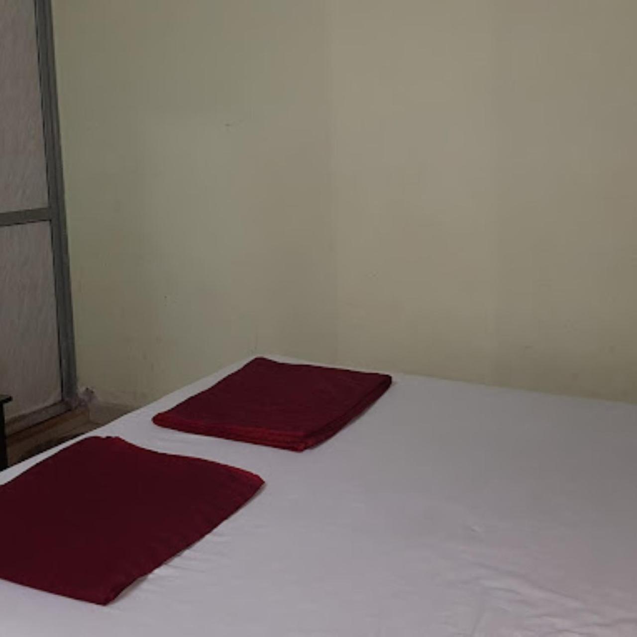 Hotel Anjali Palace בהוי מראה חיצוני תמונה